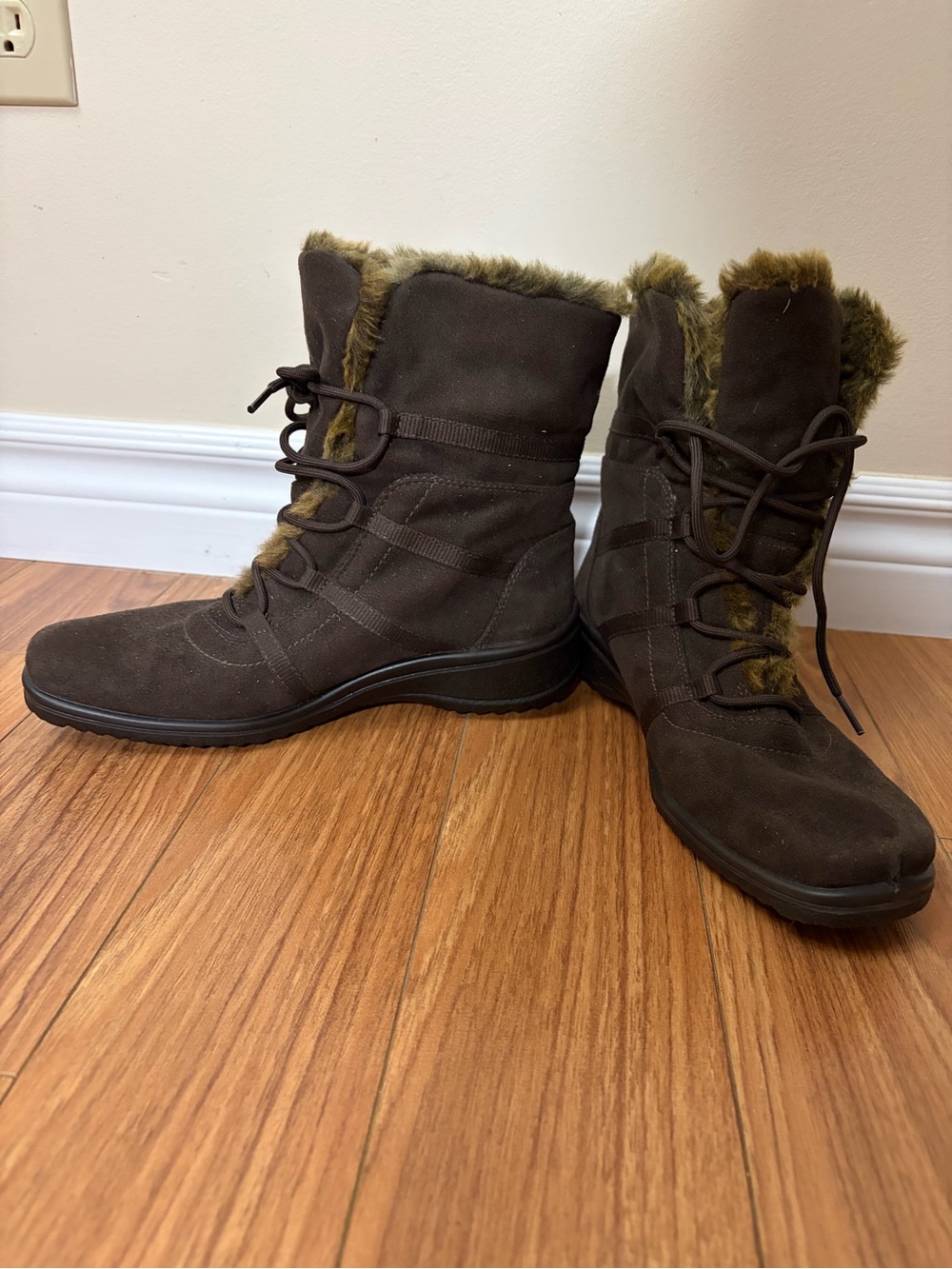 Ara Magaly GORE-TEX Brown Suede Faux Fur Weatherproof Lace Up Boots Size 6